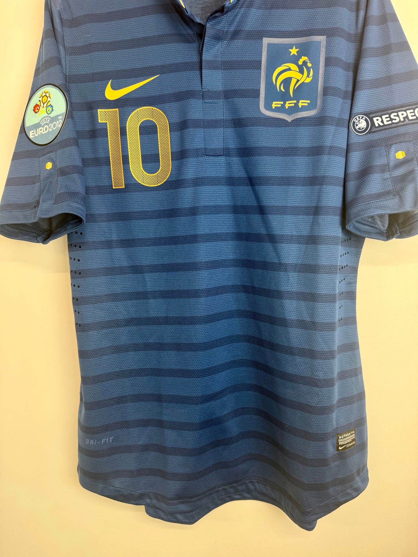 2012 - France - Benzema - stock pro (L)