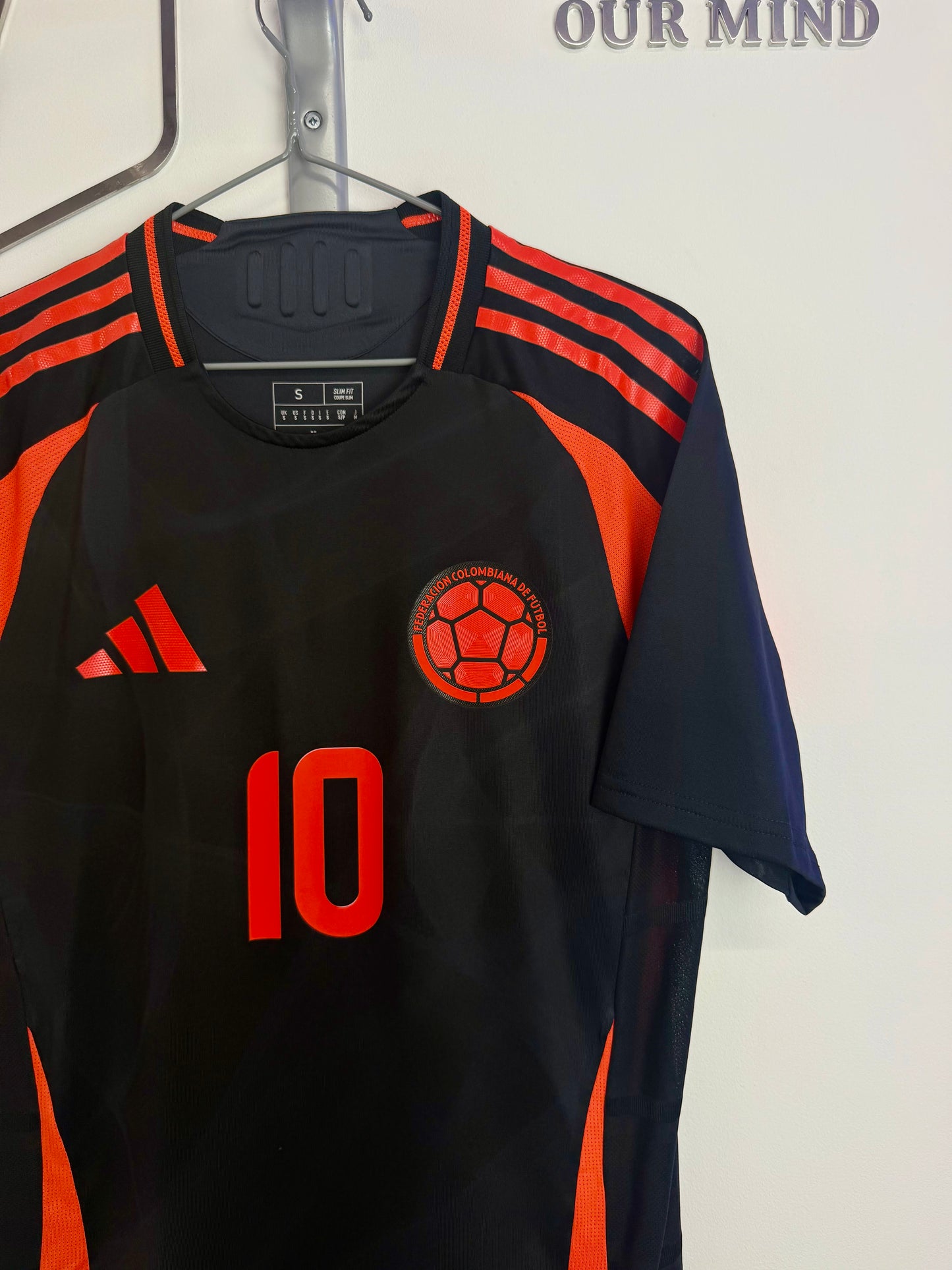 2023/2024- Colombie - James - Stock pro