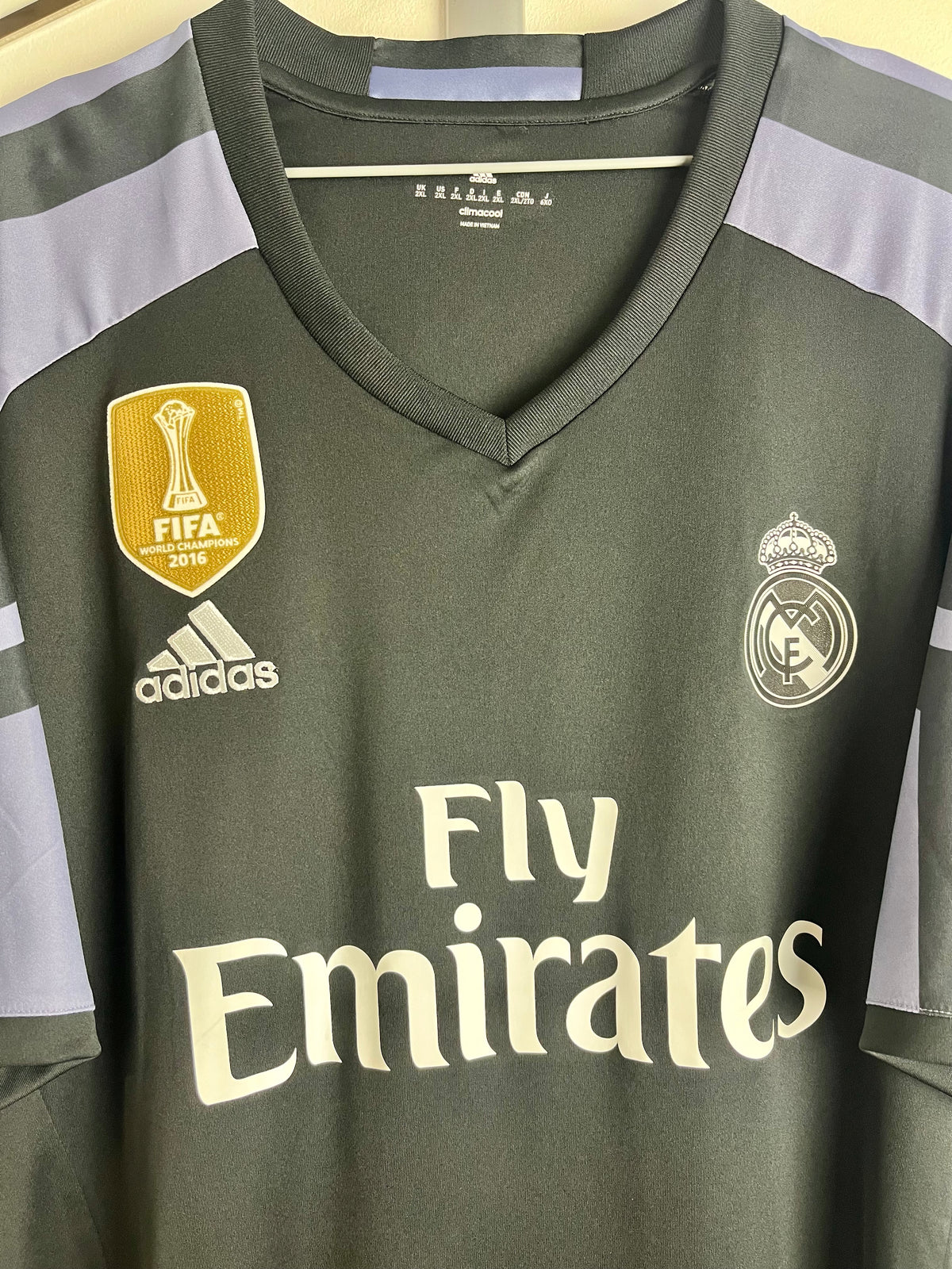 2016/2017 - Real Madrid - James