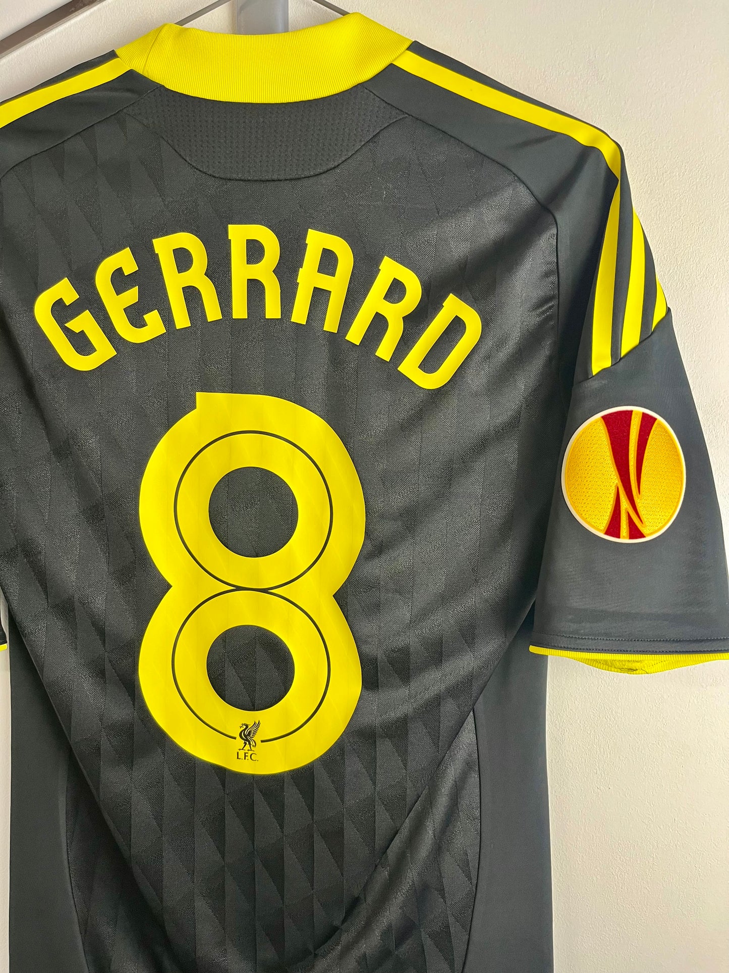 2010/2011 - Liverpool - Gerrard - Stock pro