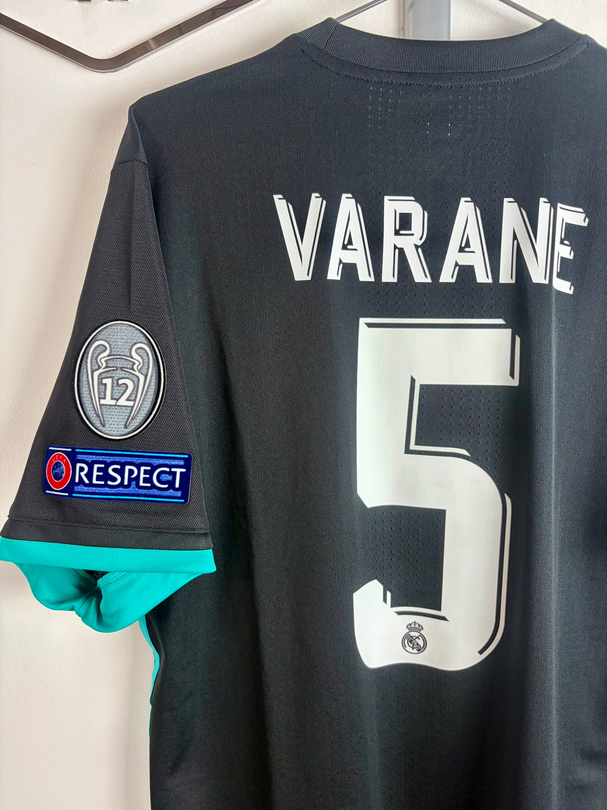 2017/2018 - Real Madrid - Varane