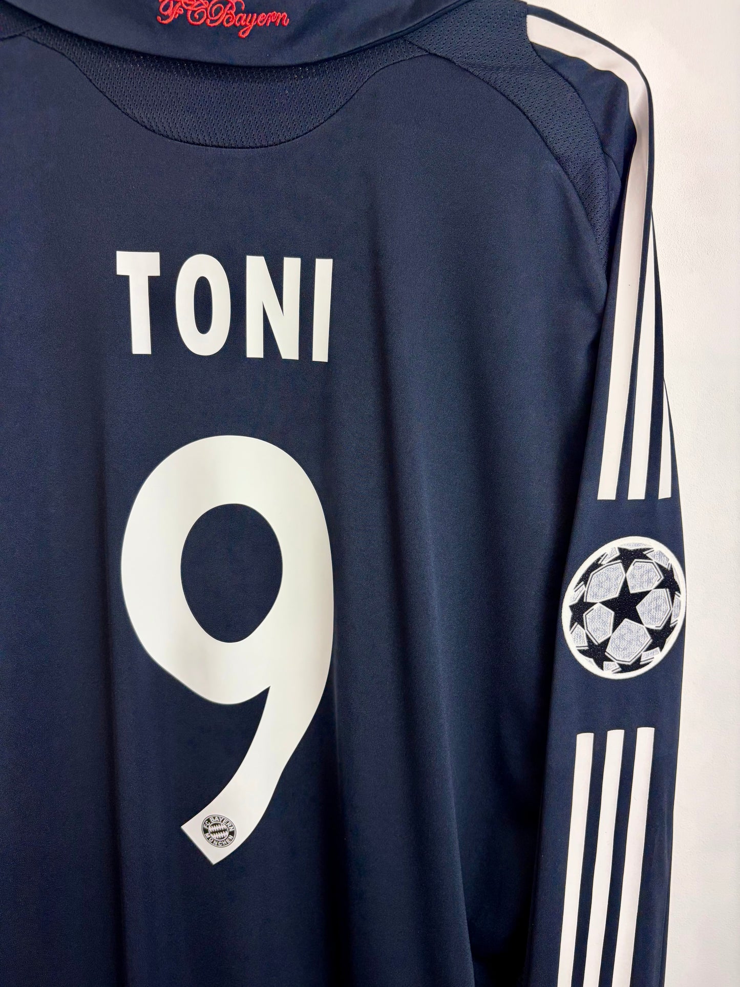 2008/2009 - Bayern Munich - Toni - Match Issue