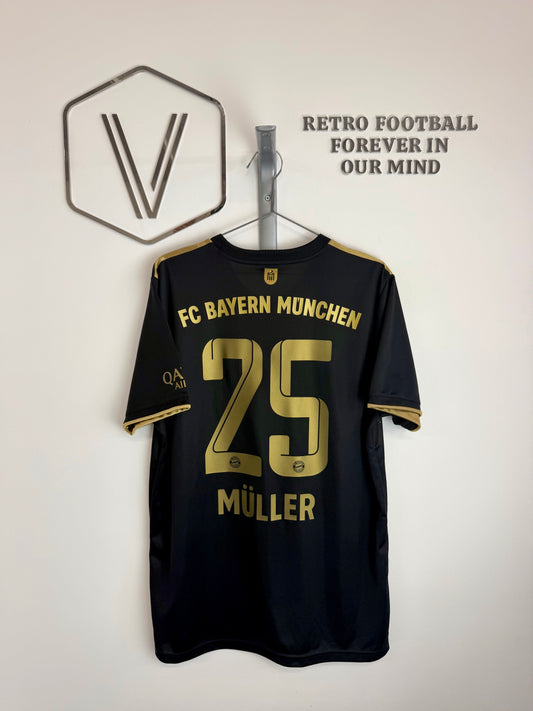 2021/2022 - Bayern Munich - Muller (L)