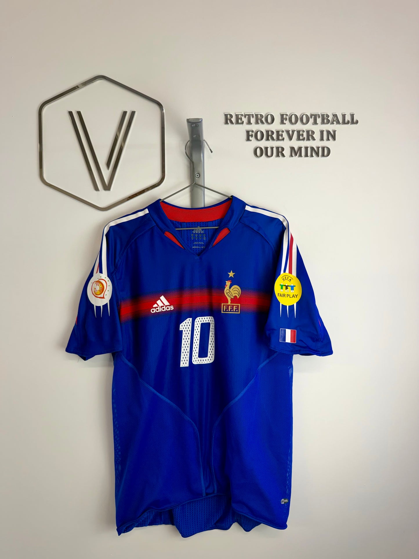 2004 - France - Zidane - Player Version