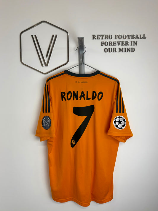 2013/2014 - Real Madrid - Ronaldo (L)