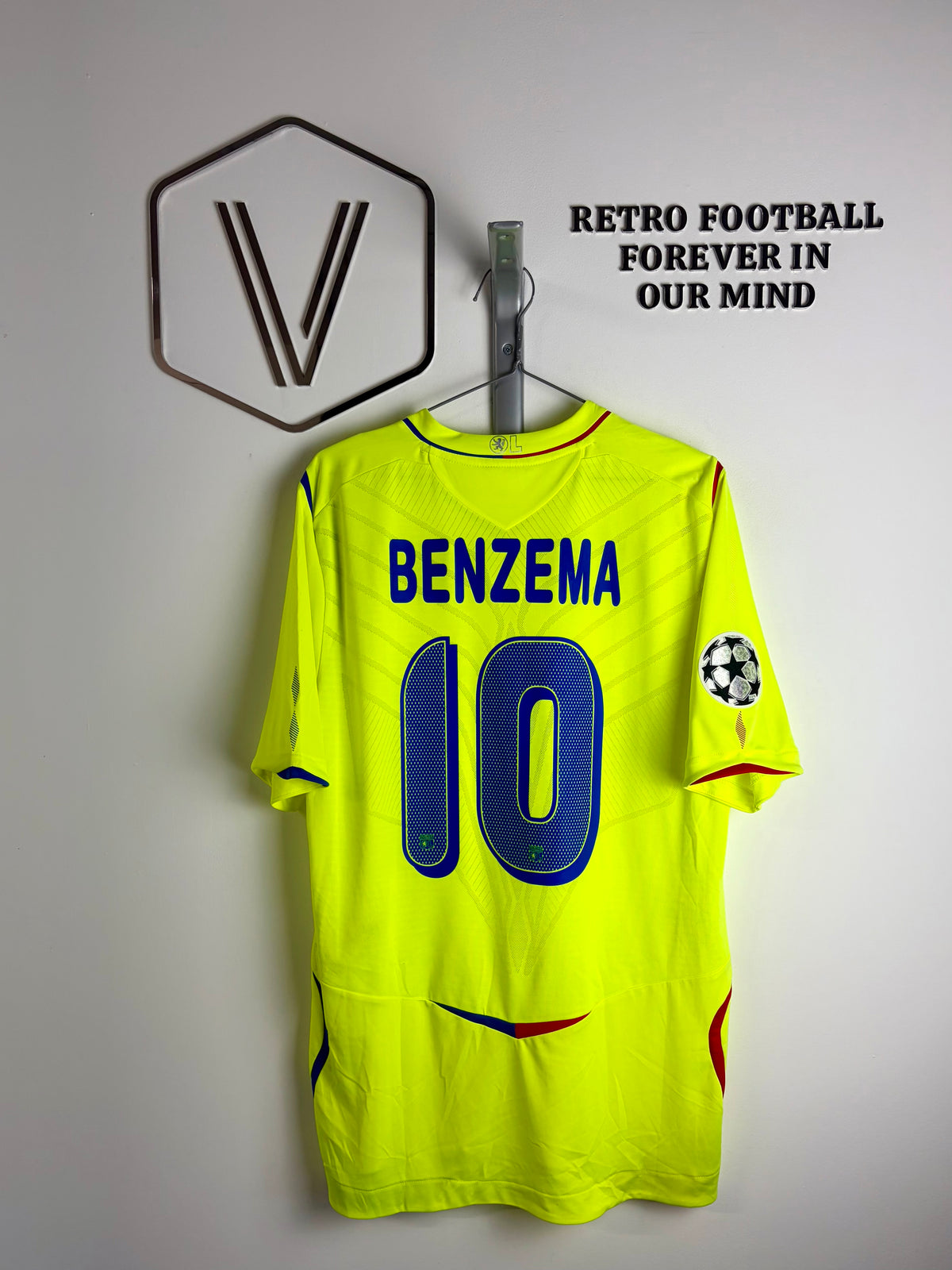 2008/2009 - OL - Benzema - Player version