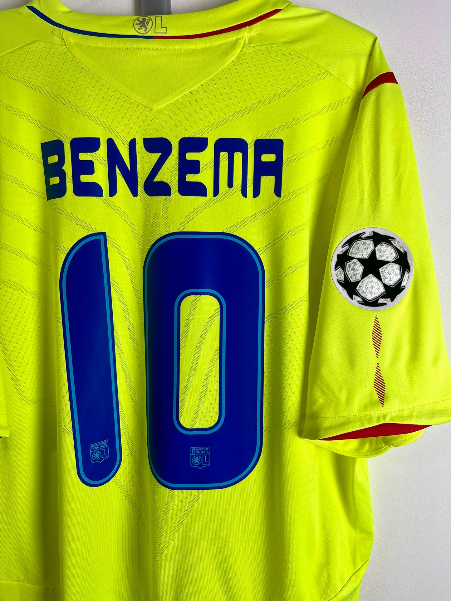2008/2009 - OL - Benzema - Player version