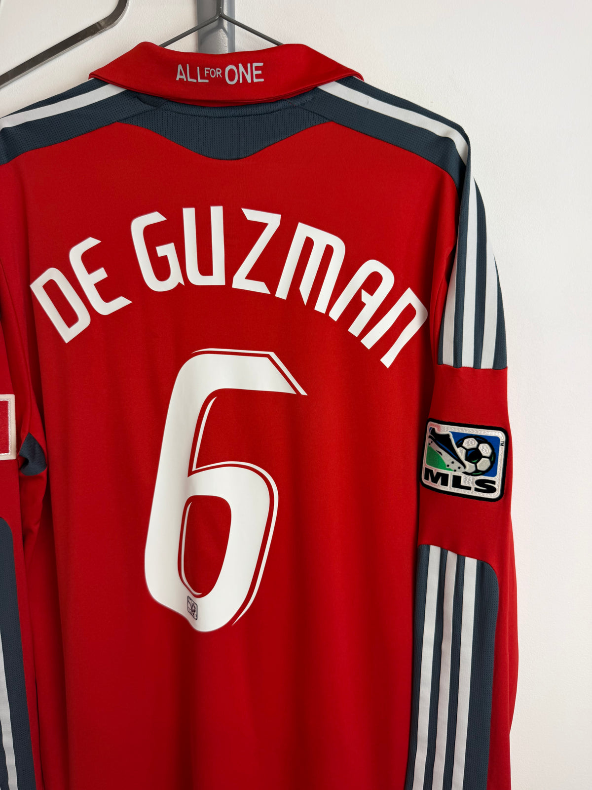 2008/2009 - Toronto FC - De Guzman - Match issue