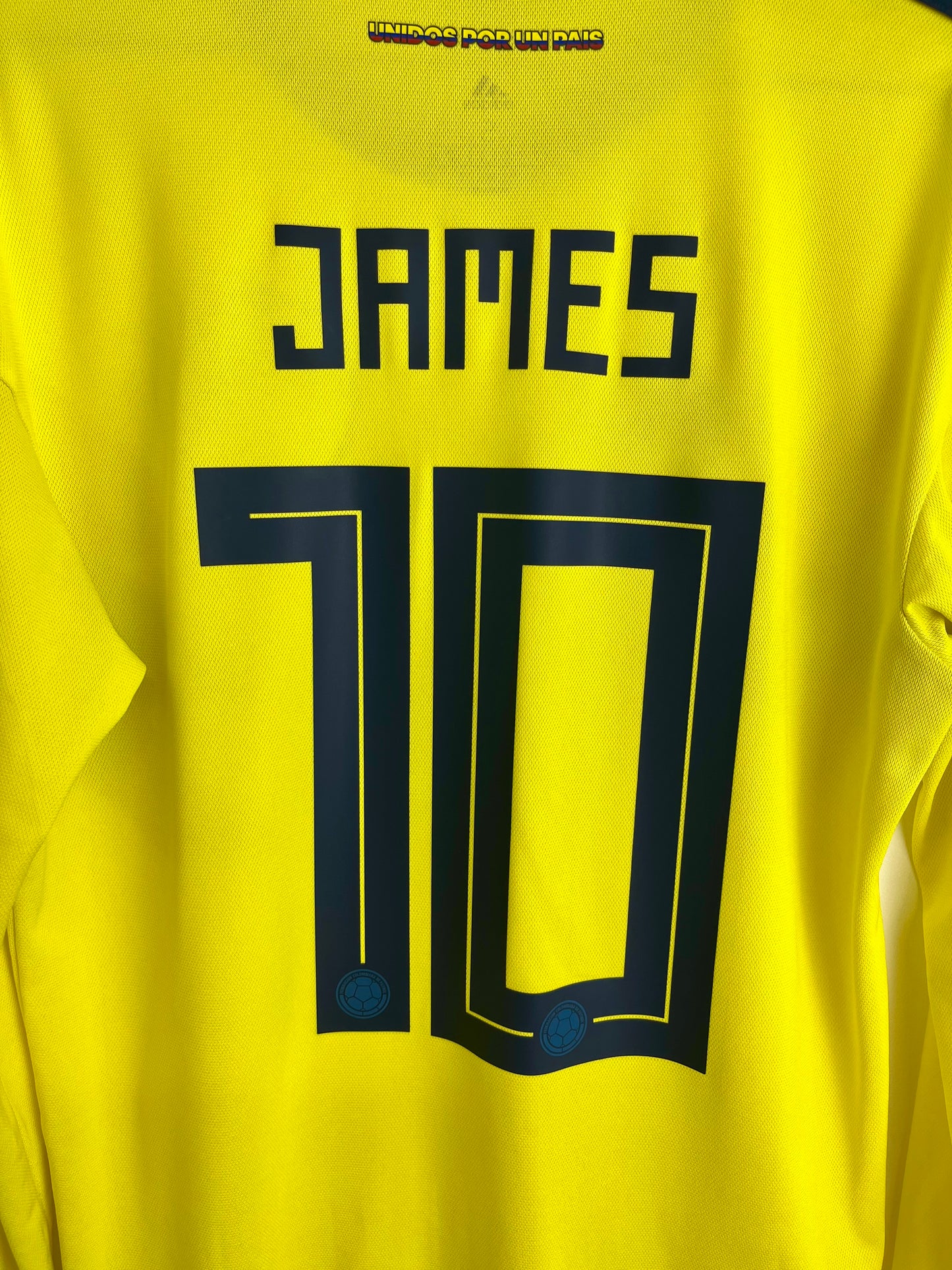 2018/2019 - Colombie - James