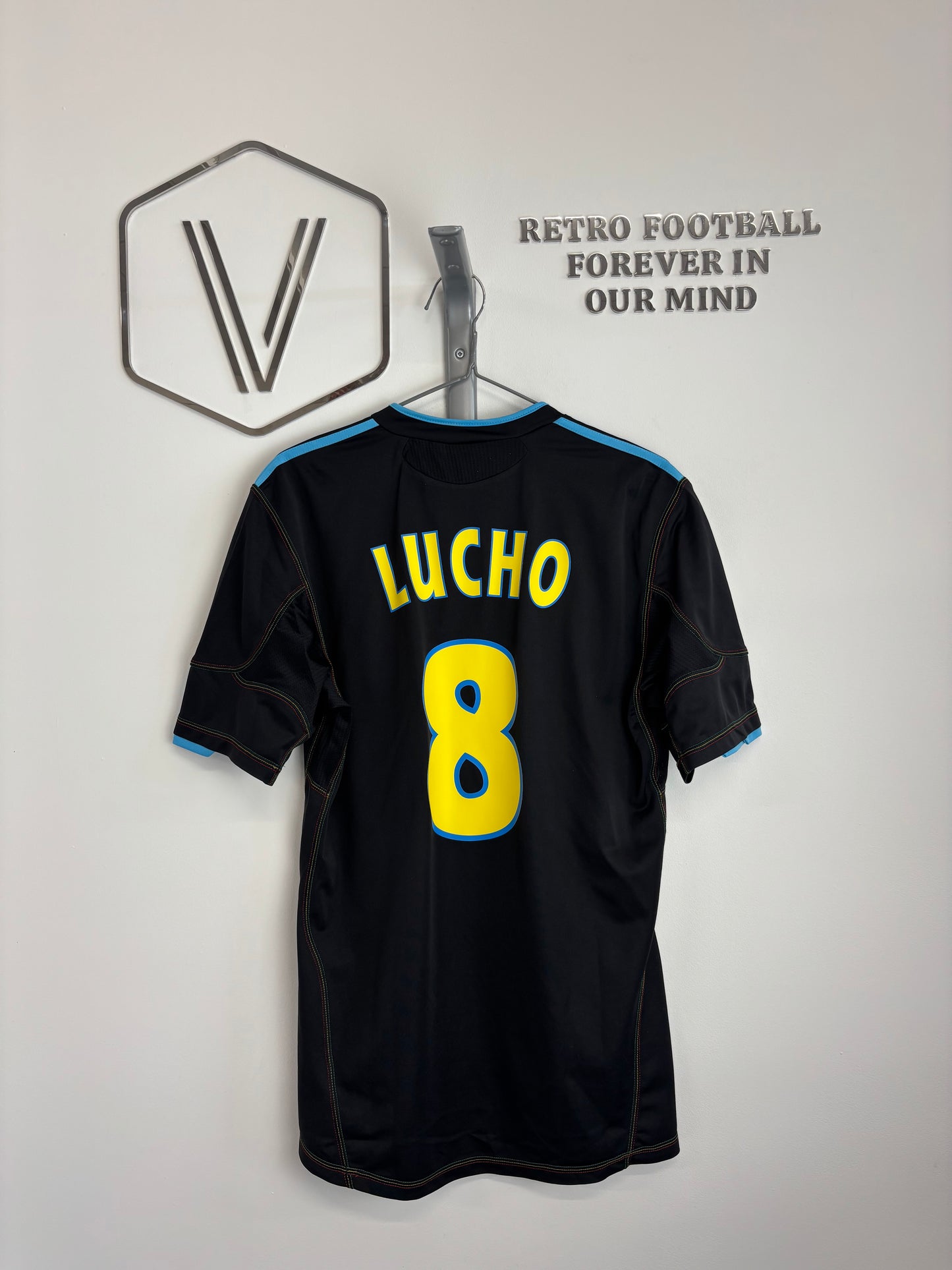2010/2011 - OM - Lucho