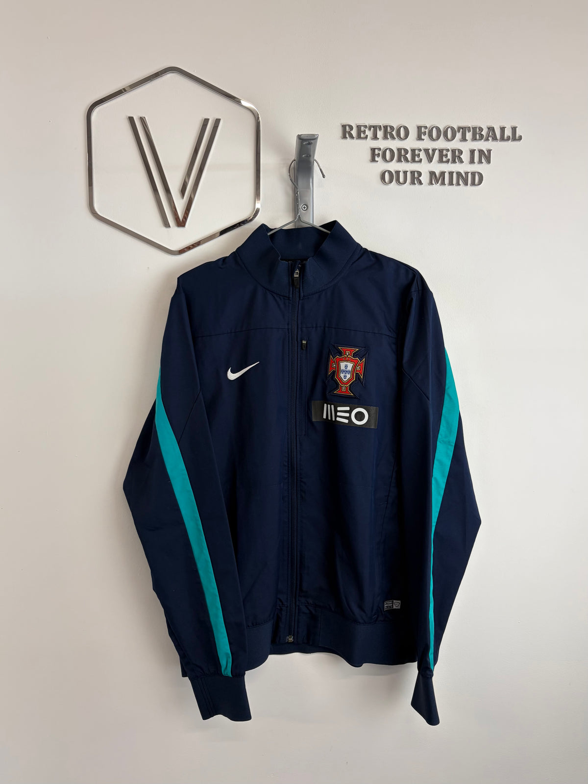 2012/2013 - Portugal - Tracksuit - Stock Pro