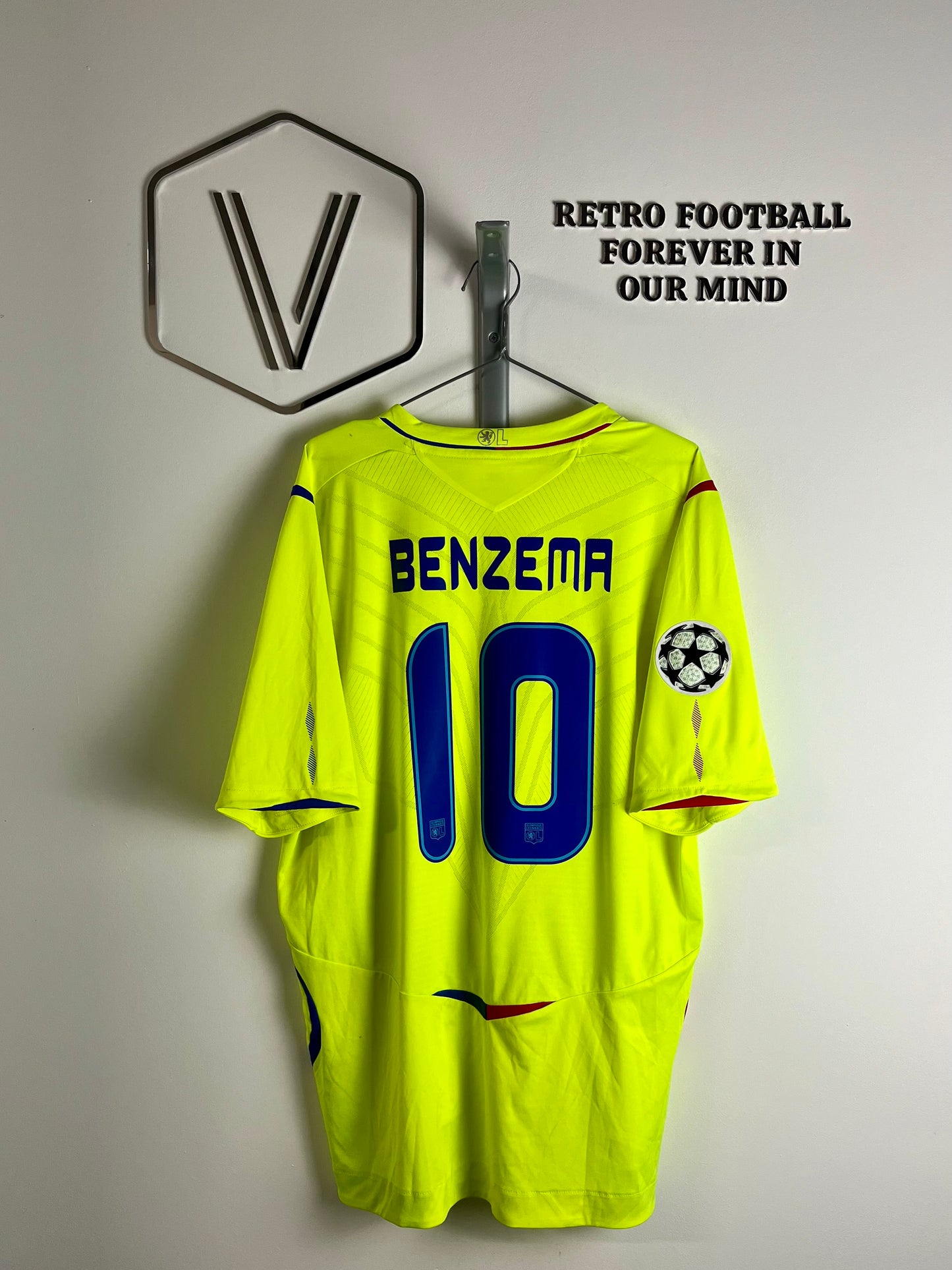 2008/2009 - OL - Benzema - Player version