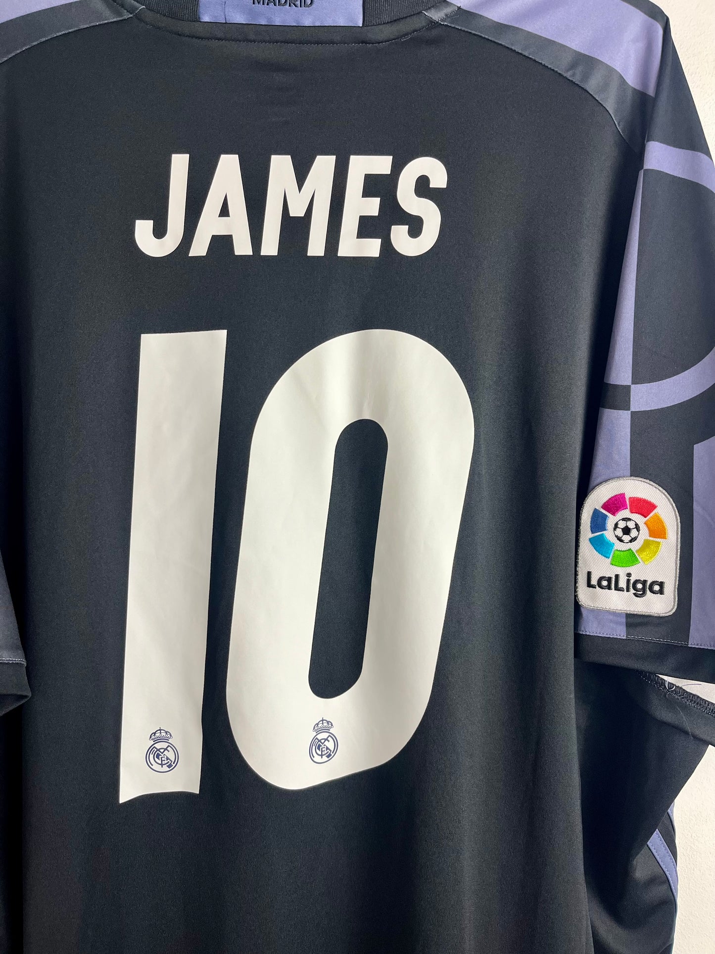 2016/2017 - Real Madrid - James