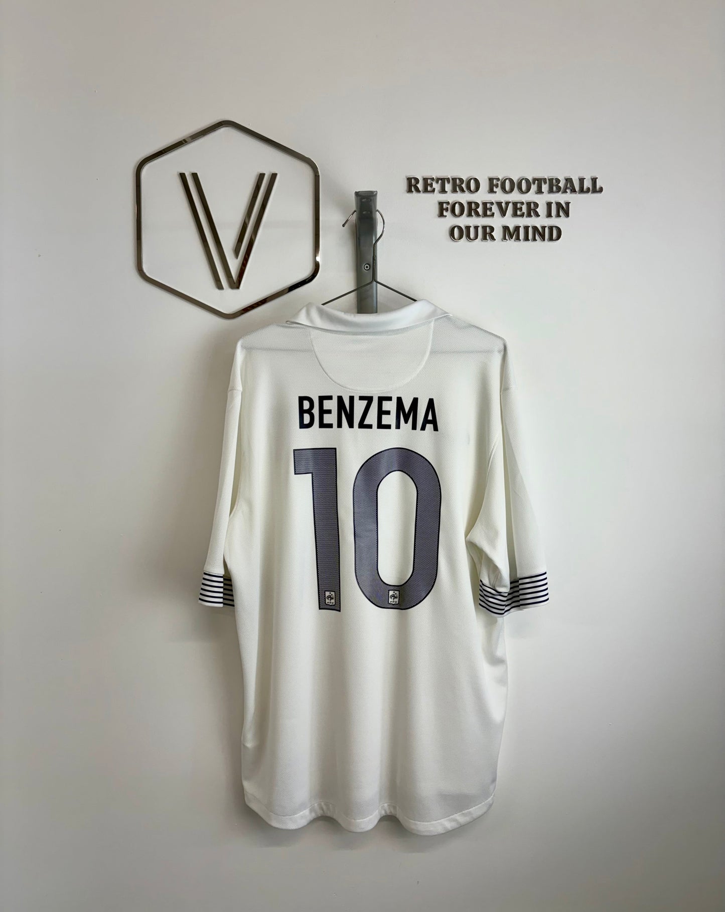 2012 - France - Benzema - Away