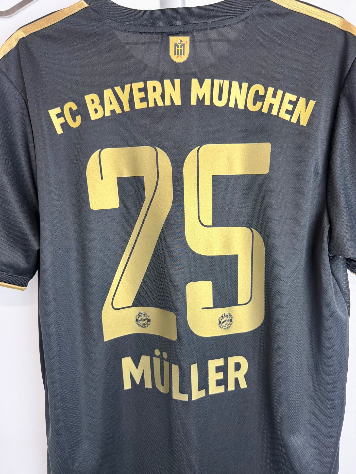 2021/2022 - Bayern Munich - Muller (L)
