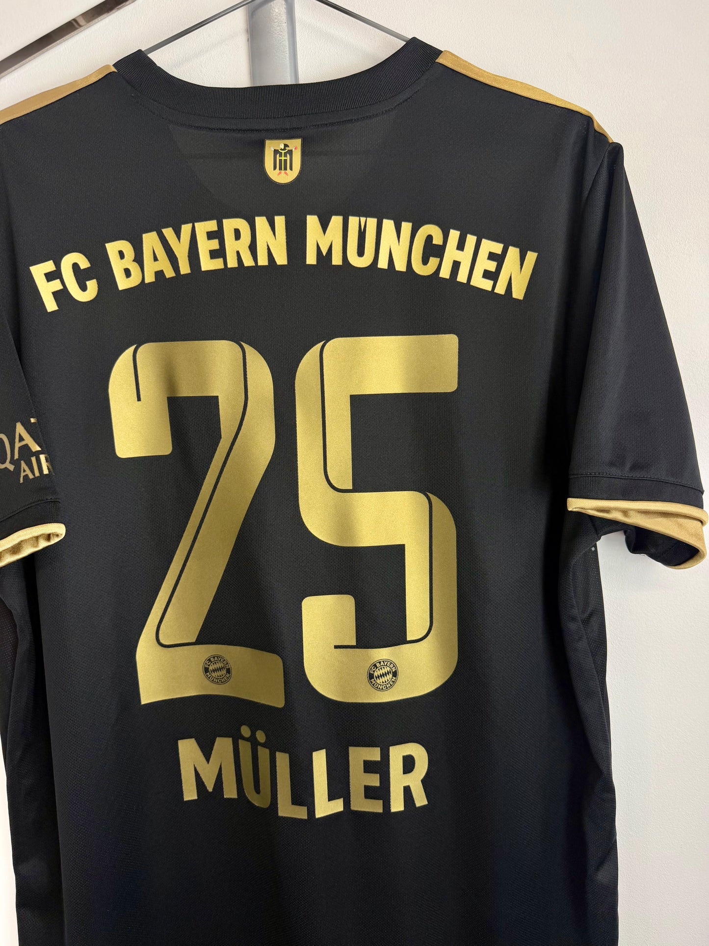 2021/2022 - Bayern Munich - Muller (L)