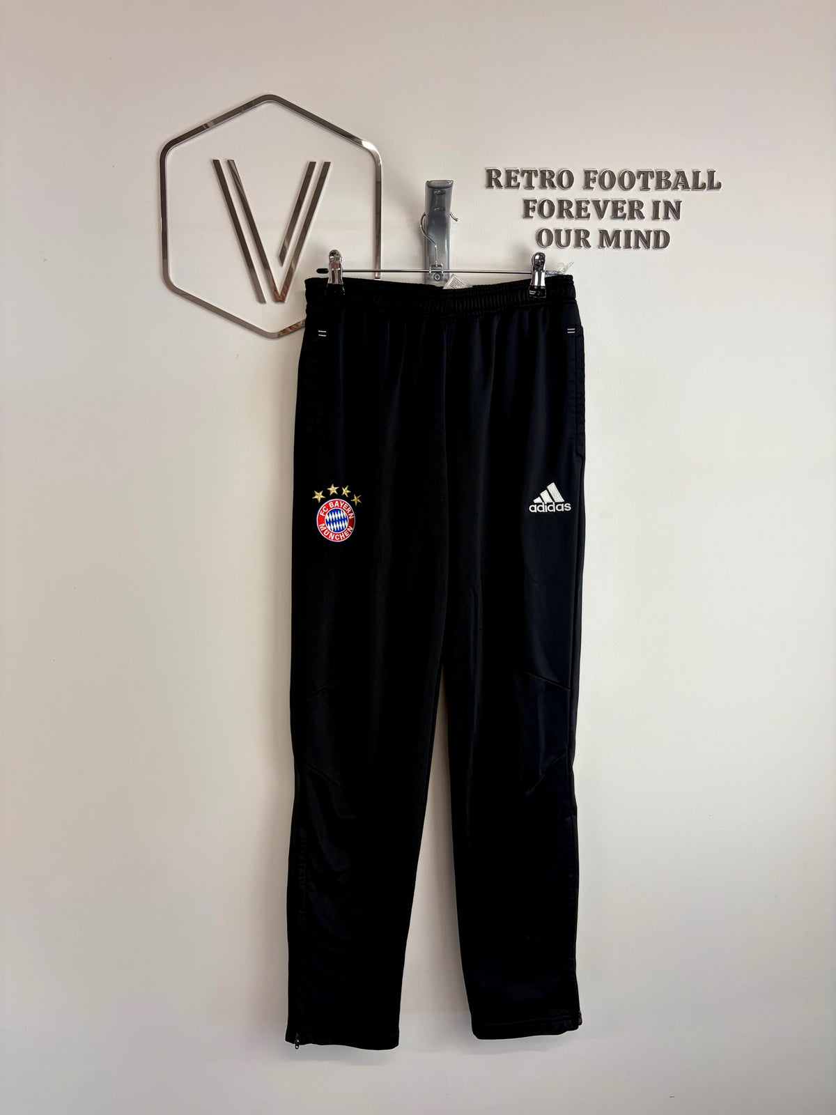 2017/2018 - Bayern Munich - Tracksuit