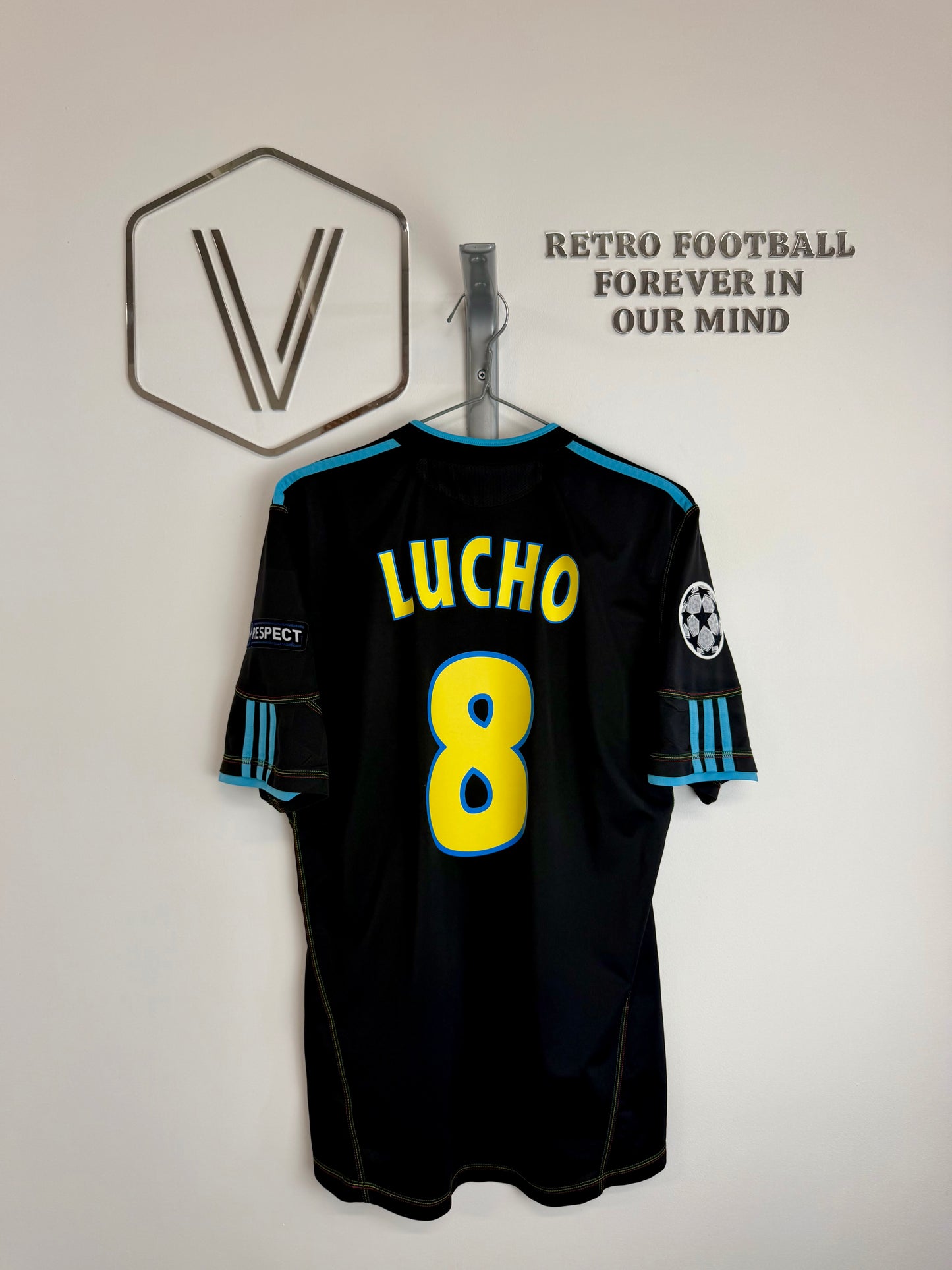 2010/2011 - OM - Lucho