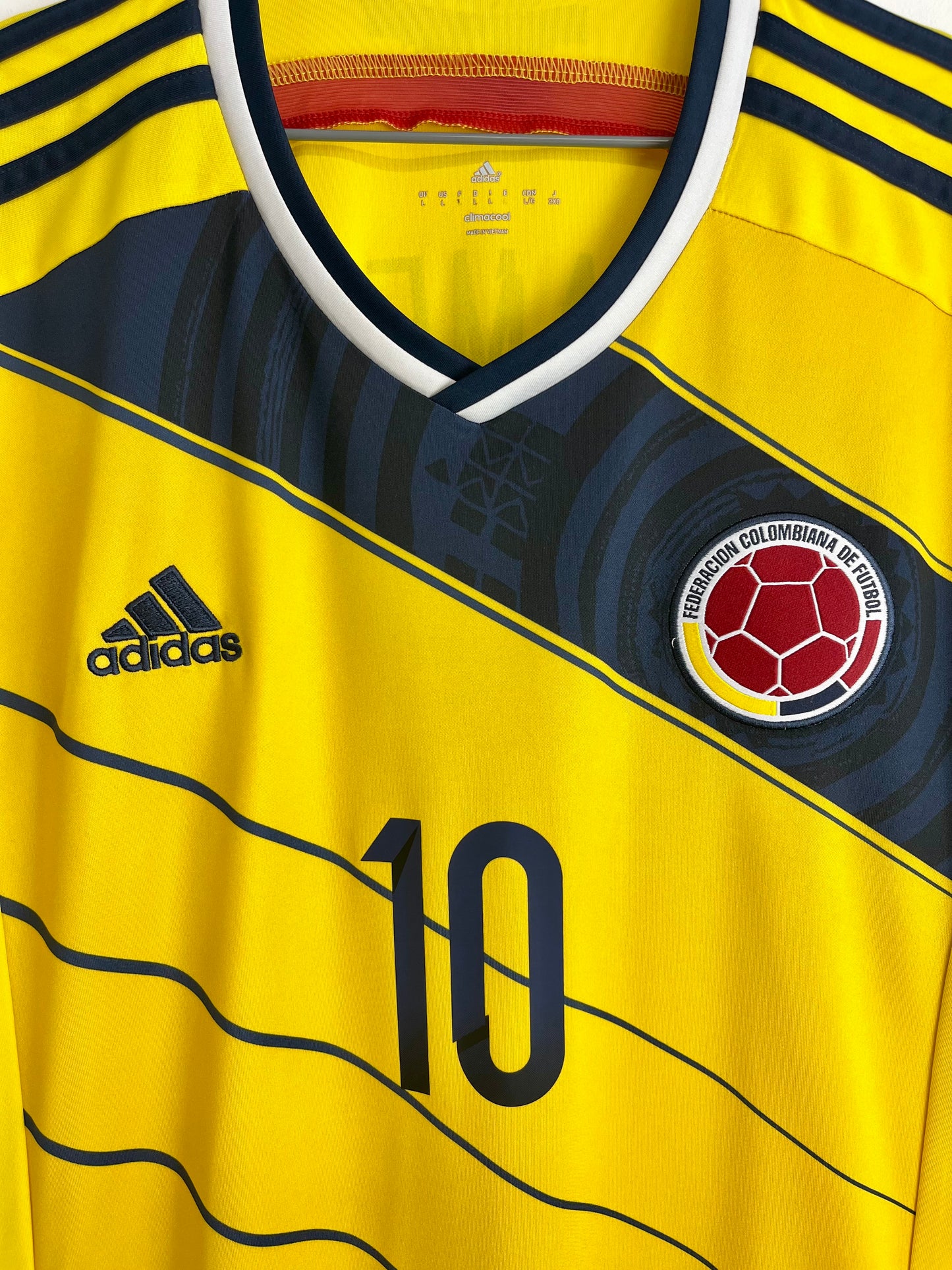 2014 - Colombie - James