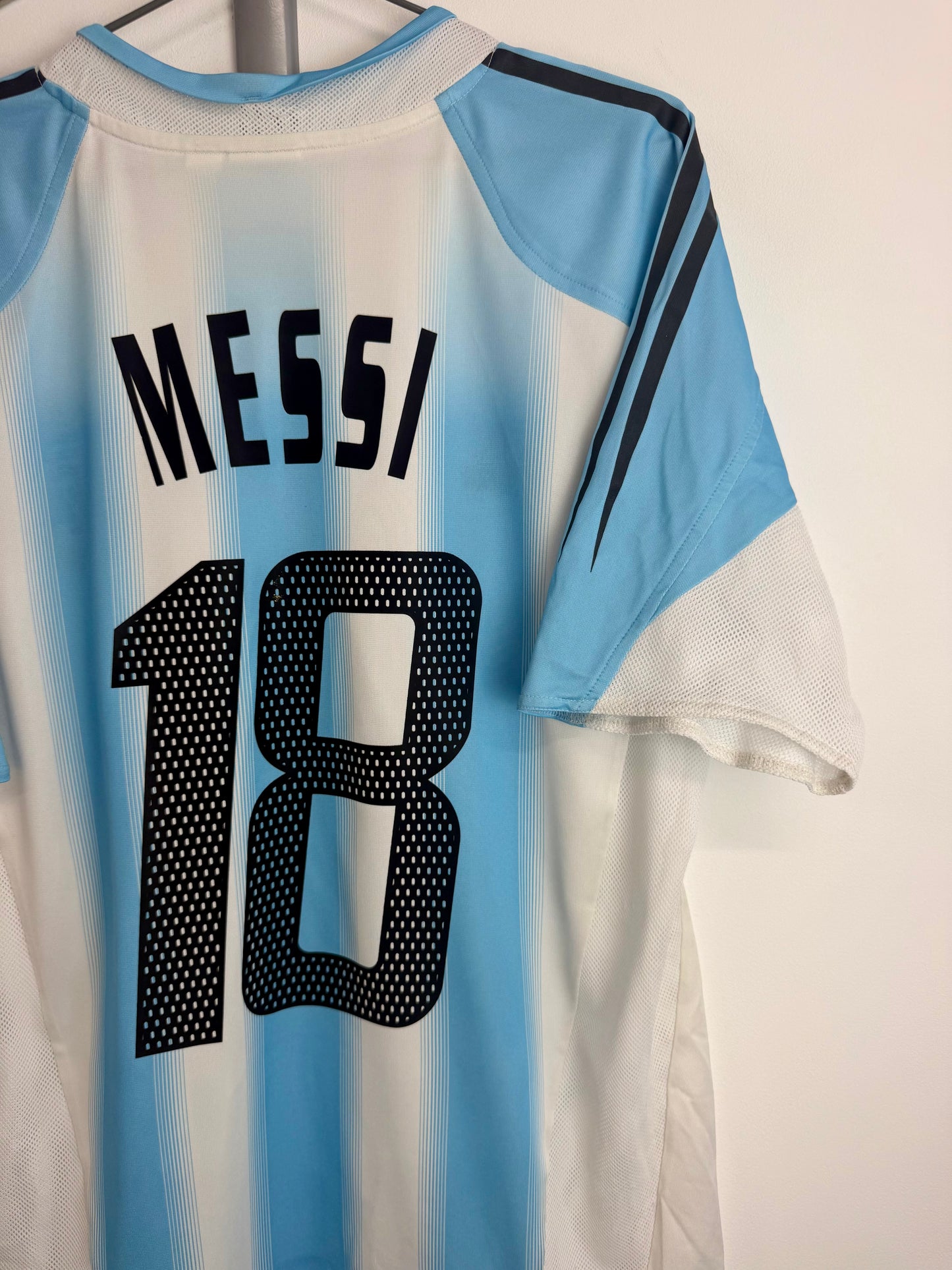 2004 - Argentine - Messi