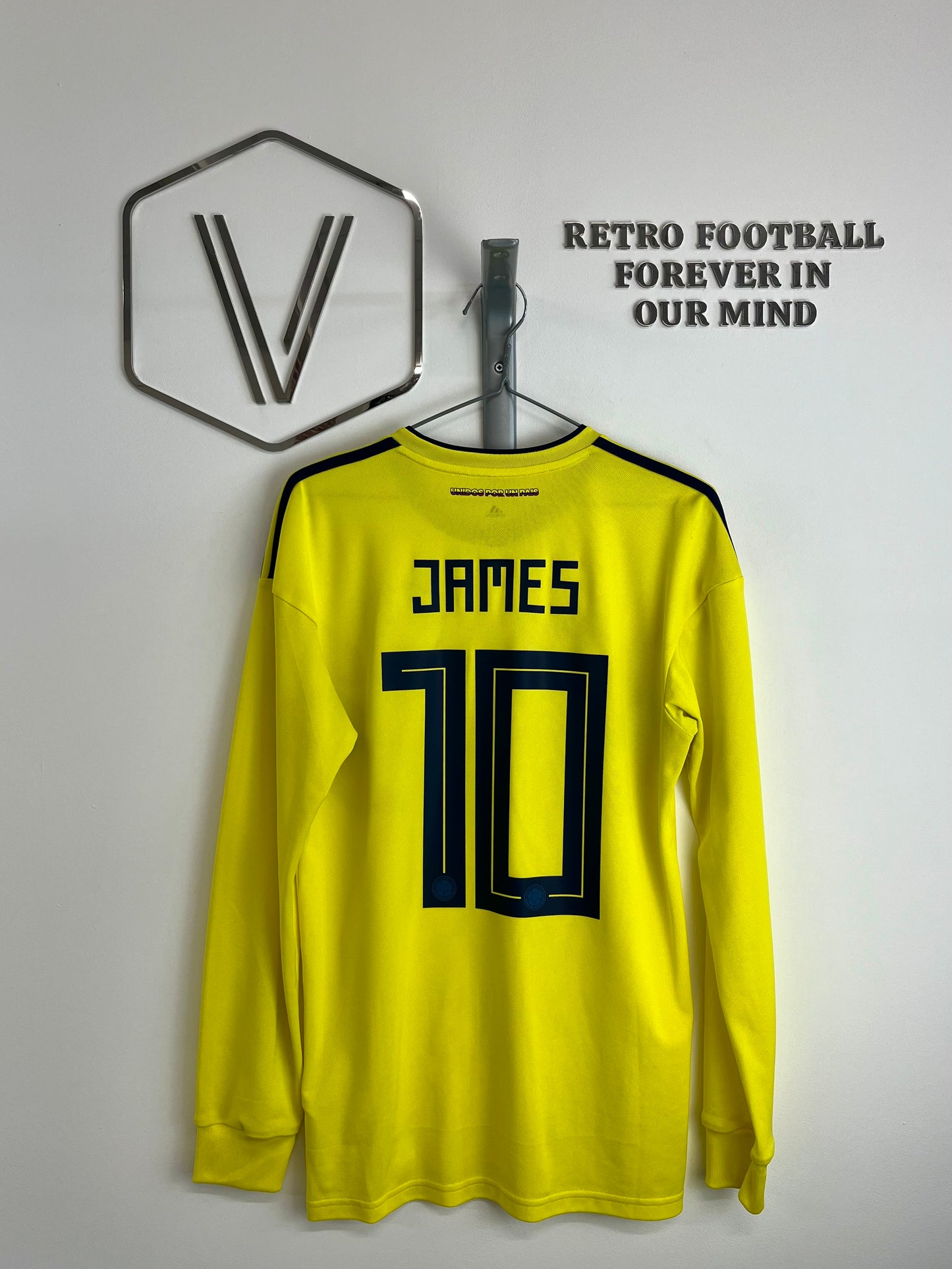 2018/2019 - Colombie - James