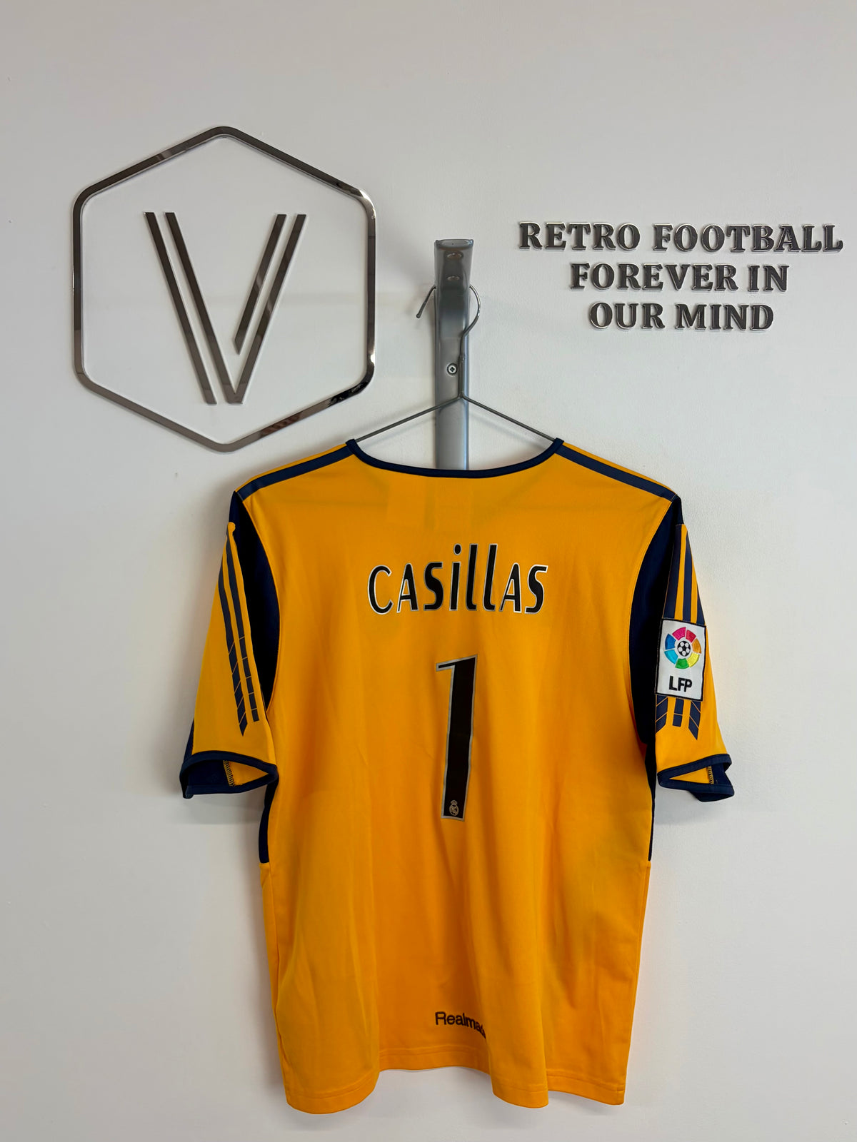 2005/2006 - Real Madrid - Casillas - Full kit