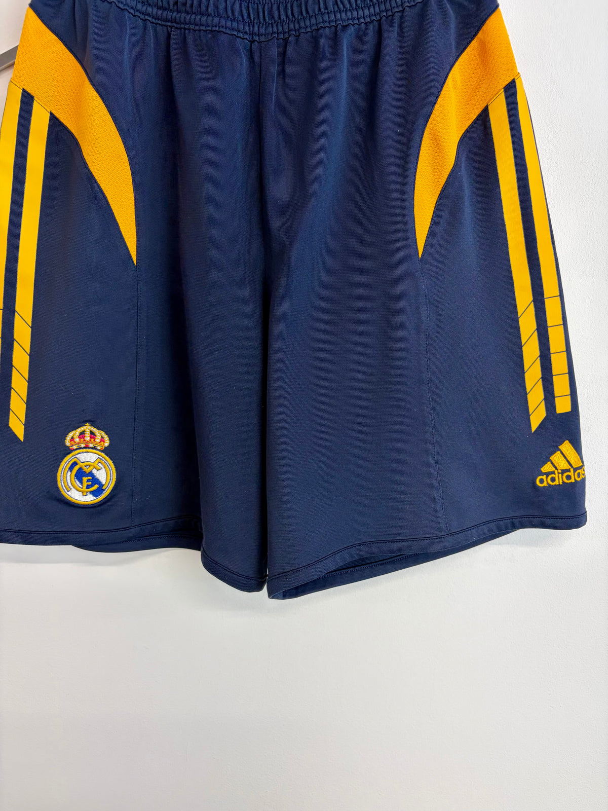 2005/2006 - Real Madrid - Casillas - Full kit