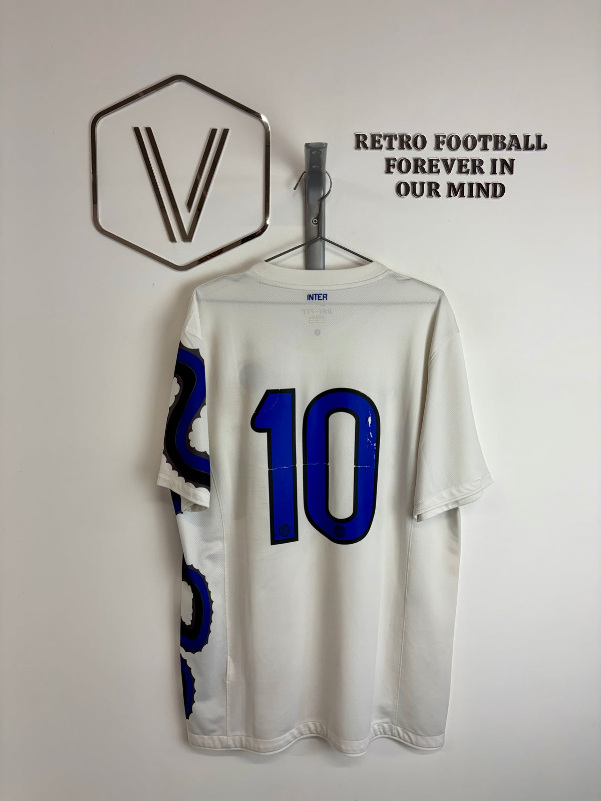 2010/2011 - inter - 10