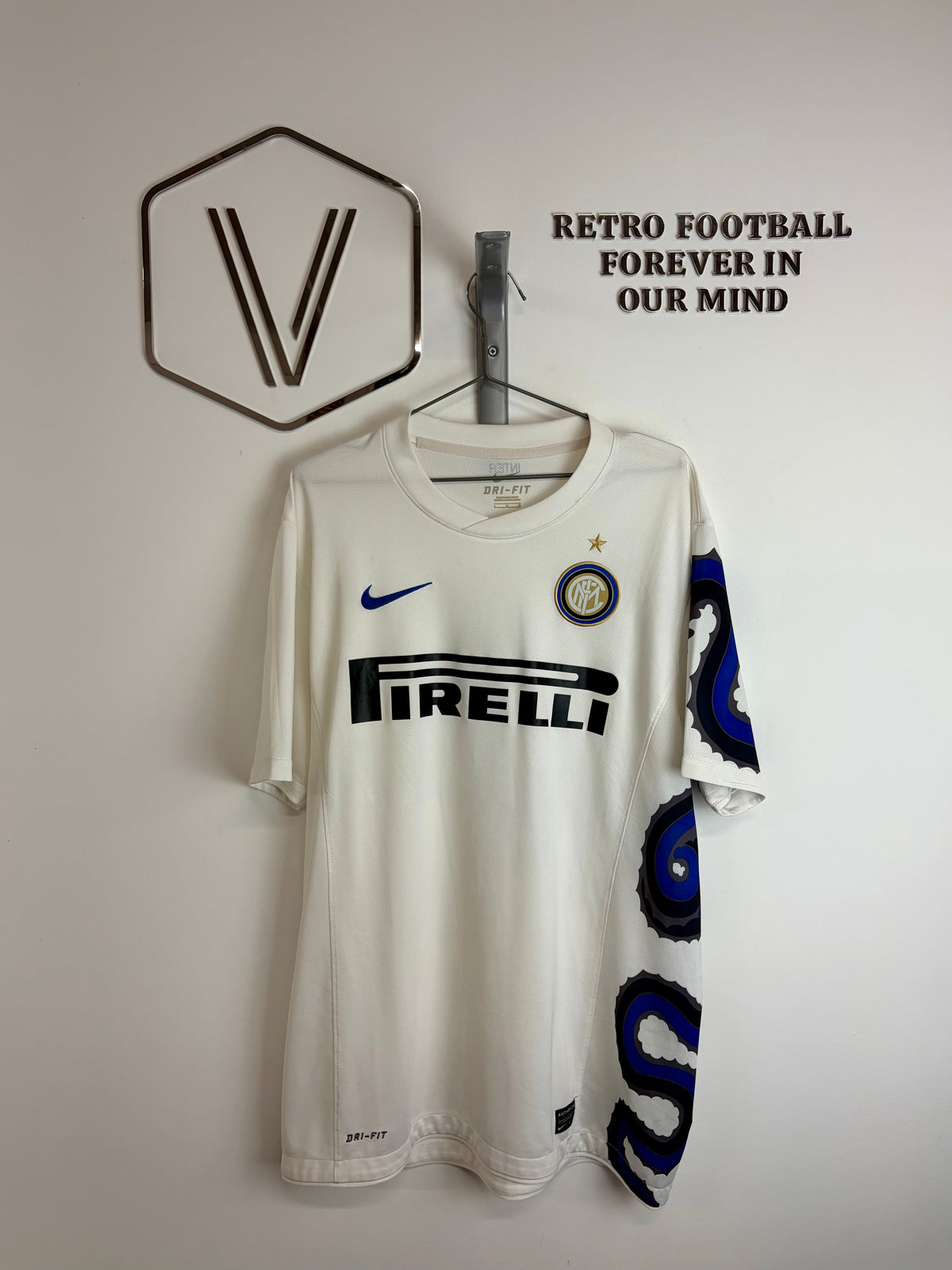 2010/2011 - inter - 7
